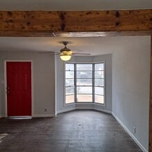 423 Ellana Claire Ct in San Antonio, TX - Building Photo - Building Photo