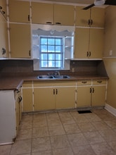 1717 S W St in Fort Smith, AR - Building Photo - Building Photo