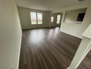 177 Purple Sandpiper Ln in Leander, TX - Building Photo - Building Photo