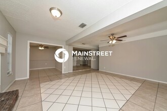 3305 19th Ave W in Bradenton, FL - Building Photo - Building Photo