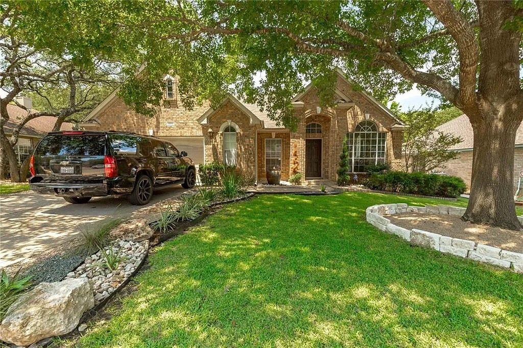 1115 Sugarberry Dr in Cedar Park, TX - Foto de edificio