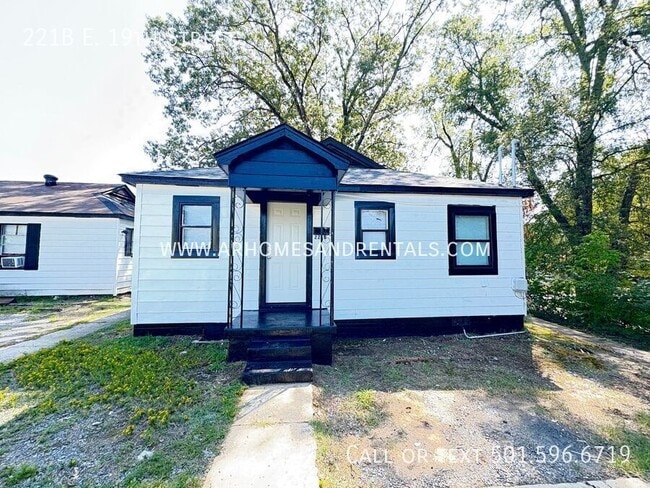 property at 221 E 19th St