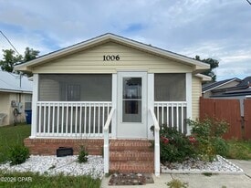 1006 Massalina Dr in Panama City, FL - Building Photo