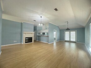 7830 Blue Bonnet St in Beaumont, TX - Building Photo - Building Photo