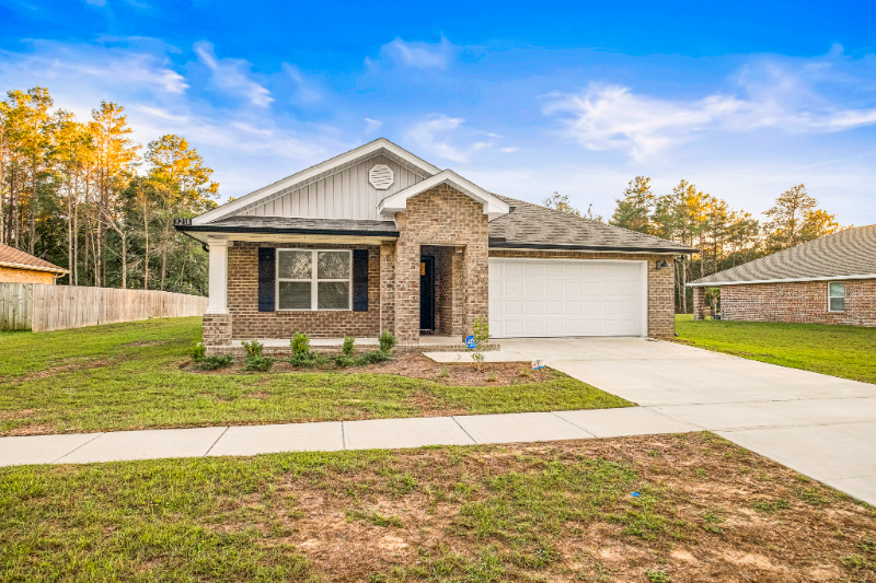 3218 Oxmore Dr in Crestview, FL - Foto de edificio