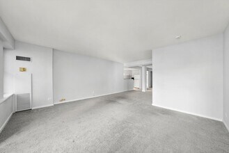 40 E 9th St in Chicago, IL - Foto de edificio - Building Photo