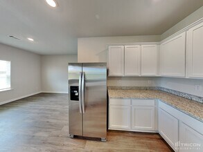 823 Athens Ln in Locust Grove, GA - Building Photo - Building Photo