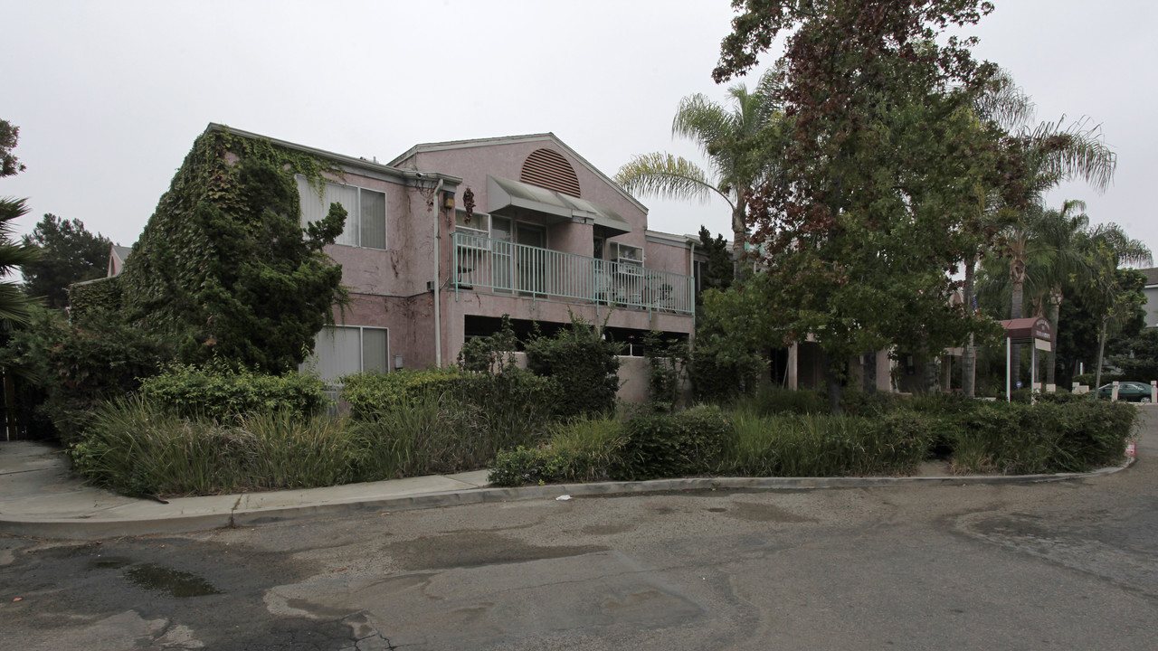 Magnolia Acres Senior Apartments in Anaheim, CA - Building Photo