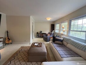 1032 Everglades Dr in Pacifica, CA - Building Photo - Building Photo