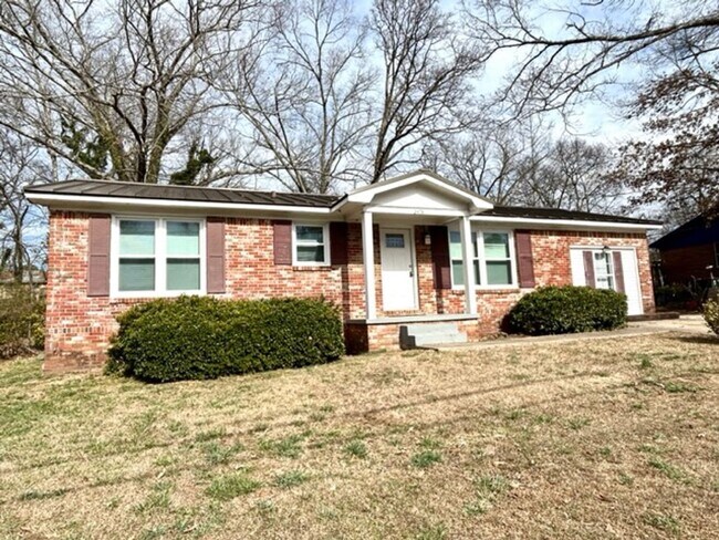 2408 Stringfield Rd NW in Huntsville, AL - Building Photo - Building Photo