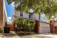 5515 Tomas Cir. in San Antonio, TX - Foto de edificio - Building Photo