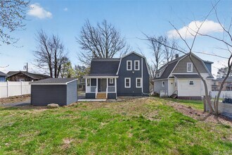 62 Poplar St in Newburgh, NY - Building Photo - Building Photo