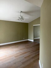 9436 Windrift Ln in Elk Grove, CA - Building Photo - Building Photo