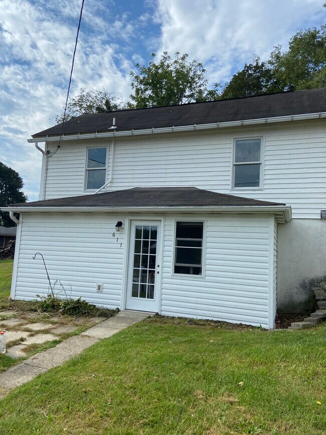611 Jay St Rentals in Latrobe, PA