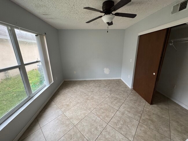 4047 Stonefield Dr in Orlando, FL - Foto de edificio - Building Photo