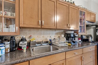 415 Gregory Ave in Weehawken, NJ - Building Photo - Building Photo