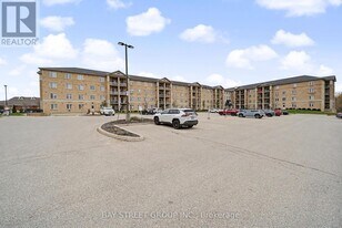 1077 Gordon St in Guelph, ON - Building Photo