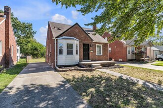7991 Jackson St in Taylor, MI - Building Photo - Building Photo