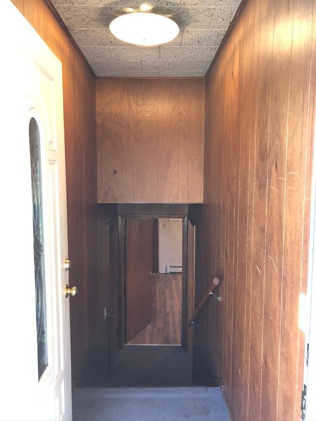 1321 Turpin St in Anchorage, AK - Building Photo - Building Photo