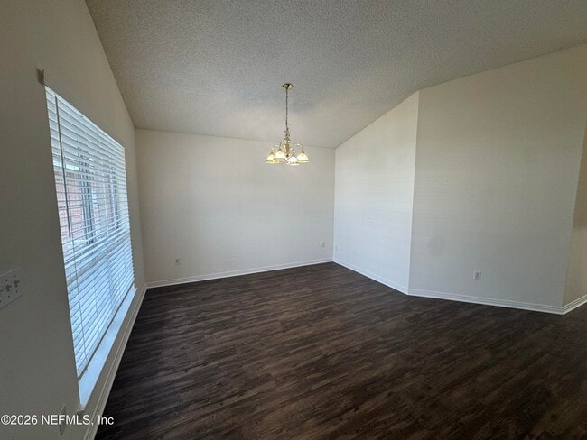 7557 Cliff Cottage Dr in Jacksonville, FL - Building Photo - Building Photo