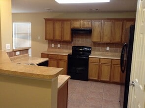 12529 Patnoe Dr in Burleson, TX - Building Photo - Building Photo