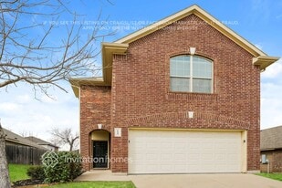 115 E Kirnwood Dr in Dallas, TX - Building Photo