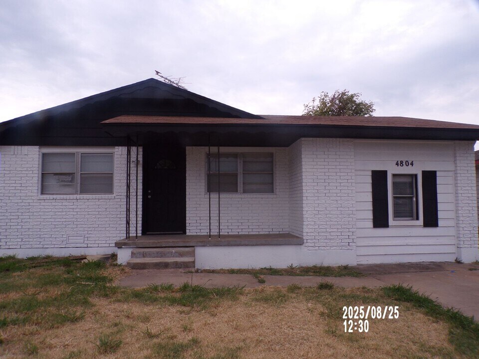 4804 NW Ozmun Ave in Lawton, OK - Building Photo
