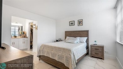 9441 Live Oak Pl in Davie, FL - Building Photo - Building Photo