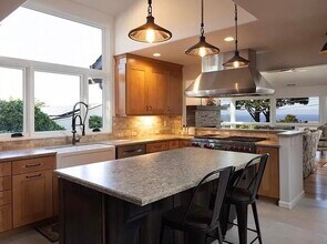 307 Bishop Ave in Pacific Grove, CA - Building Photo - Building Photo