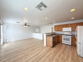 10448 Wild Bill Ct in Las Vegas, NV - Building Photo - Building Photo