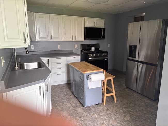 property at 413 Stephenson St