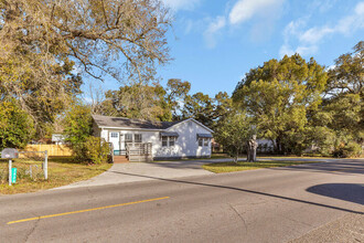 2826 8th Ave in Gulfport, MS - Building Photo - Building Photo