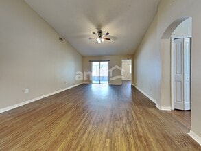 4504 Reynolds Creek Ave in Plant City, FL - Building Photo - Building Photo