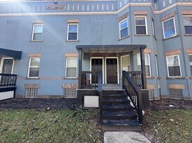 1960 W 65th St in Cleveland, OH - Building Photo