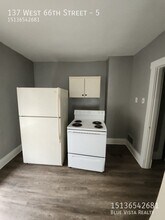 137 W 66th St in Cincinnati, OH - Building Photo - Building Photo