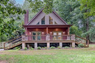 102 Serene St in Mount Gilead, NC - Building Photo