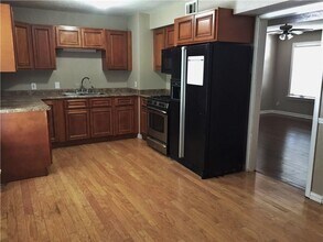 216 Elm St in Hurst, TX - Building Photo - Building Photo