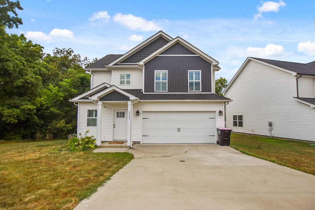 2986 Gibbs Ln in Clarksville, TN - Building Photo