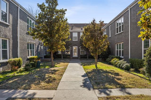 4402 Swiss Ave in Dallas, TX - Building Photo - Building Photo