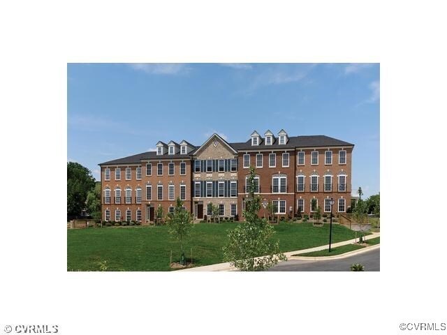 413 Siena Ln in Glen Allen, VA - Building Photo