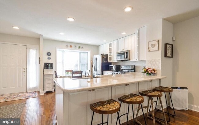 property at 2074 Yorktown S