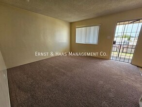 9119 Rose St-Unit -#08 in Bellflower, CA - Foto de edificio - Building Photo