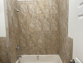 5104 Post Rd in Bronx, NY - Building Photo - Building Photo