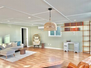 927 27th St in San Leon, TX - Building Photo - Building Photo