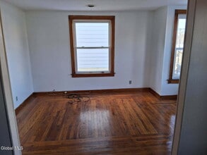 357 Forest Ave in Amsterdam, NY - Building Photo - Building Photo