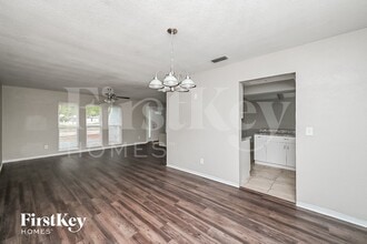 13109 114th St N in Largo, FL - Foto de edificio - Building Photo