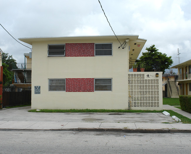 Havana Park Apartments in Miami, FL - Building Photo - Building Photo