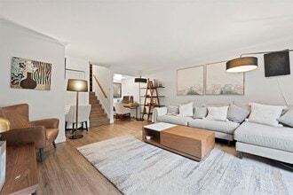 681 Moberly Rd in Vancouver, BC - Building Photo - Building Photo