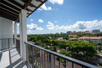1091 Galiano St in Coral Gables, FL - Building Photo - Building Photo