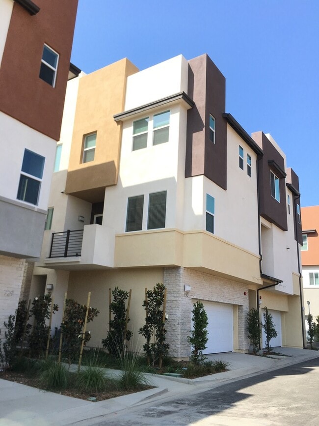 property at 730 Brooklyn Dr